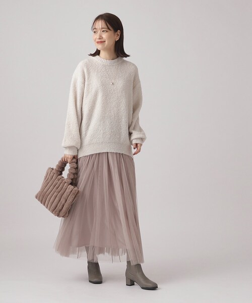 SHOO・LA・RUE（シューラルー）の「◆【体型カバー】ふわふわブークレトップス（ニット/セーター・レディース・ブラウン系その他/イエロー/アイボリー/サックスブルー・00）」の11枚目の写真