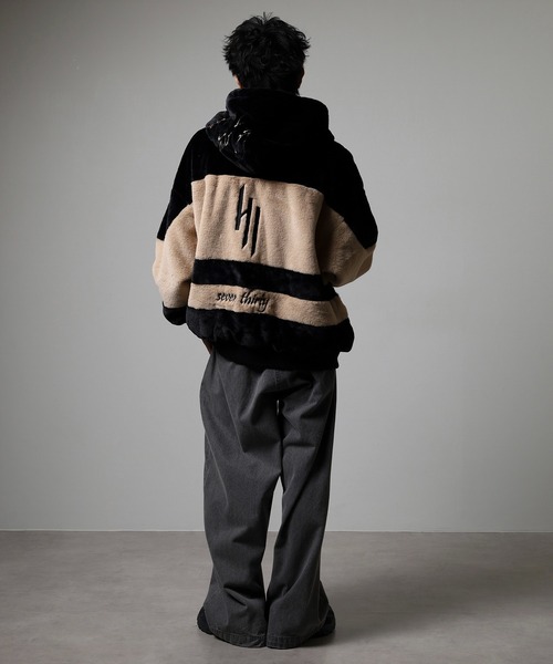 RE730(アールイーセブンサーティー)の「Eco fur color blouson / エコファー配色ブルゾン unisex(ブルゾン・メンズ・ブラック/グリーン/ピンク/ベージュ・L/M/XL)」の17枚目の写真