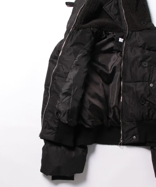 Mayree（メイリー）の「【Mayree】襟ボア ショート丈 中綿ジャケット アウター（ダウンジャケット/コート・レディース・ブラック/ホワイト/ブラウン/ピンク・SMALL/MEDIUM/LARGE）」の10枚目の写真