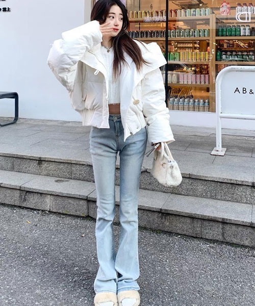 Mayree（メイリー）の「【Mayree】襟ボア ショート丈 中綿ジャケット アウター（ダウンジャケット/コート・レディース・ブラック/ホワイト/ブラウン/ピンク・SMALL/MEDIUM/LARGE）」の6枚目の写真