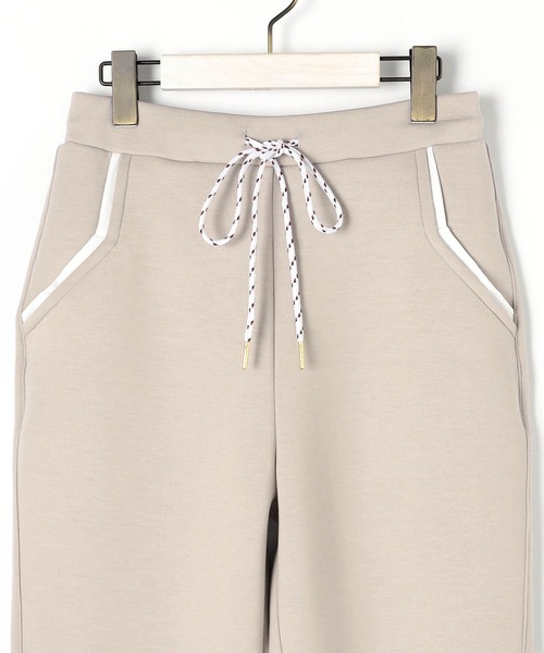 NICOLE white（ニコルホワイト）の「テーパードパンツ／ダンボールポンチ（その他パンツ・レディース・ベージュ/オフホワイト/ブラック・FREE）」の5枚目の写真
