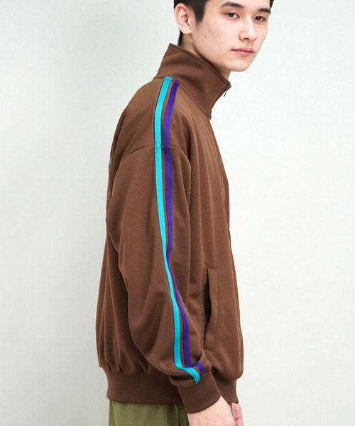 THRASHER（スラッシャー）の「【ムラサキスポーツ別注】THRASHER/スラッシャー トラックジャケット ビッグシルエット スポーツミックス THM-24SPJKT01（ジャージ・メンズ・ブラウン/ブラック・M/L/XL）」の17枚目の写真