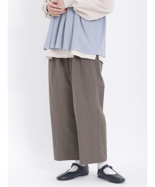 Samansa Mos2（サマンサ モスモス）の「【保温加工】タックストレートパンツ（その他パンツ・レディース・ブラック/チャコールグレー/キナリ/モカ・F）」の4枚目の写真