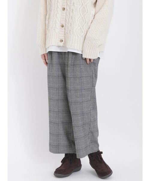 Samansa Mos2（サマンサ モスモス）の「【保温加工】タックストレートパンツ（その他パンツ・レディース・ブラック/チャコールグレー/キナリ/モカ・F）」の12枚目の写真