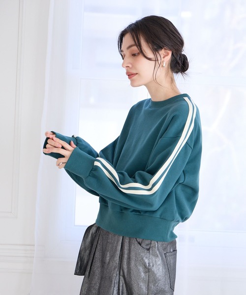 BAYFLOW(ベイフロー)の「【選べる着丈】トラックラインプルオーバー(スウェット・レディース・アイボリー/ブラック/グリーン・SMALL/MEDIUM)」の1枚目の写真