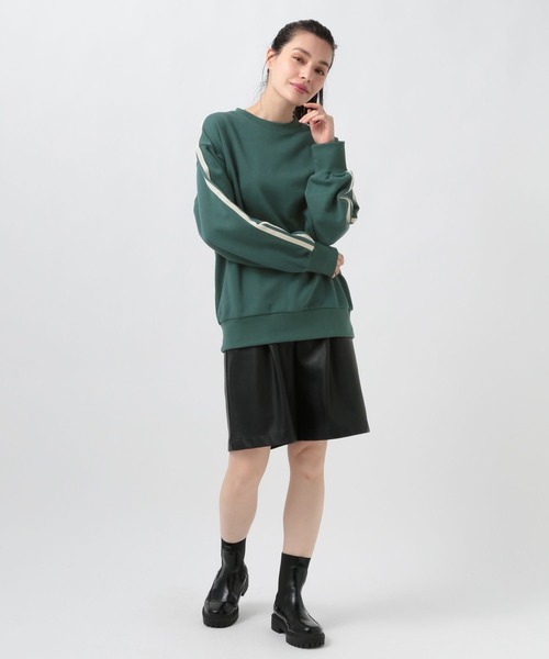 BAYFLOW(ベイフロー)の「【選べる着丈】トラックラインプルオーバー(スウェット・レディース・アイボリー/ブラック/グリーン・SMALL/MEDIUM)」の5枚目の写真