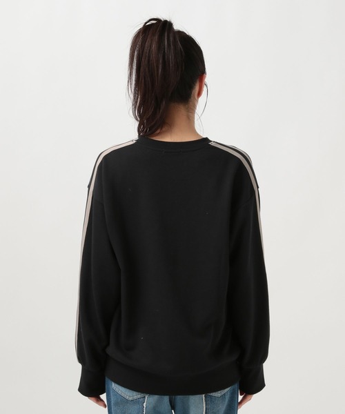 BAYFLOW(ベイフロー)の「【選べる着丈】トラックラインプルオーバー(スウェット・レディース・アイボリー/ブラック/グリーン・SMALL/MEDIUM)」の17枚目の写真