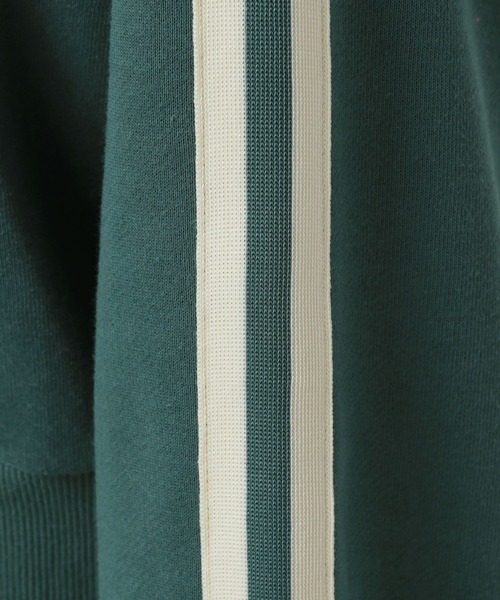 BAYFLOW(ベイフロー)の「【選べる着丈】トラックラインプルオーバー(スウェット・レディース・アイボリー/ブラック/グリーン・SMALL/MEDIUM)」の20枚目の写真