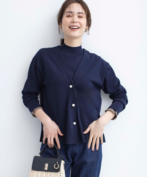 組曲(クミキョク)の「【2SET・WEB限定】パールボタン配色フリルツイン セット(アンサンブル・レディース・ネイビー系/アイボリー系/ライトグレー系・3/2)」の3枚目の写真