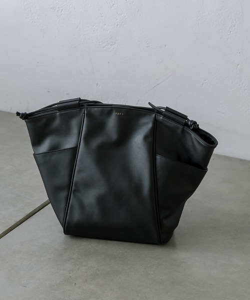 loti（ロティ）の「【EC限定】loti 2WAYハンドルトート（トートバッグ・レディース・ブラック/ベージュ/ネイビー・ONE SIZE）」の21枚目の写真