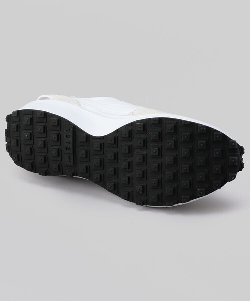 NIKE(ナイキ)の「NIKE/ナイキ 限定展開 ナイキ ウィメンズ ワッフル デビュー(スニーカー・レディース・ブラック/ホワイト/ベージュ・23.5cm/24.0cm/24.5cm)」の10枚目の写真