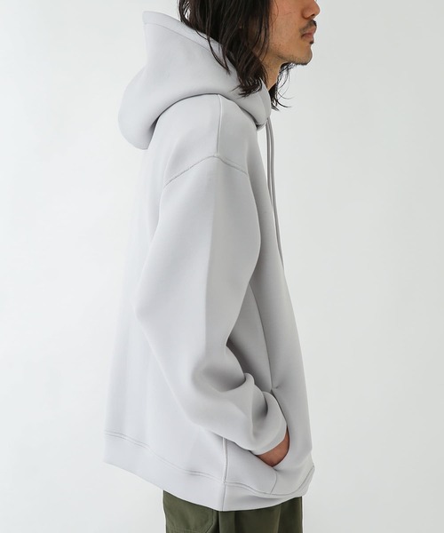 URBAN RESEARCH Sonny Label（アーバンリサーチサニーレーベル）の「ダンボールプルオーバーパーカー（パーカー・メンズ・ホワイト/ライトカーキ/ブラック/グレー系その他・MEDIUM/LARGE/X-LARGE）」の8枚目の写真