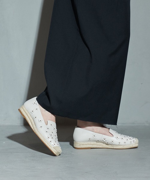 Mode et Jacomo（モードエジャコモ）の「スターモチーフスリッポンシューズ（サンダル・レディース・アイボリー/シルバー・24cm/23.5cm/23cm/22.5cm/24.5cm）」の16枚目の写真