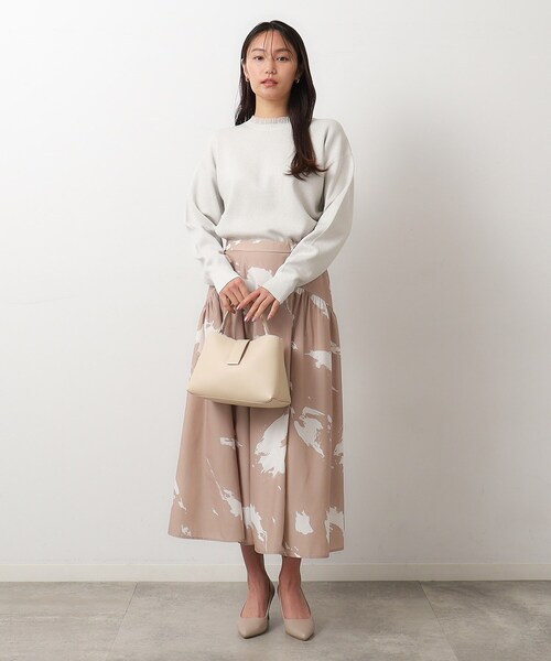 OPAQUE.CLIP（オペークドットクリップ）の「◆シアーフリルネックラメニット【洗濯機洗い可】（ニット/セーター・レディース・ブラック系5/ライトグレー系5/ピンク系1・38/40）」の4枚目の写真