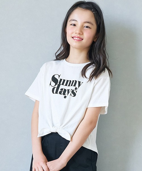 coca(coca)(コカ)の「【WEB限定セール】キッズ 裾リボン結びプリントロゴTシャツ(Tシャツ/カットソー・キッズ・ホワイト/チャコール/アイボリー/ラベンダー/C/D/A/B・140/130/120/110/150)」の2枚目の写真