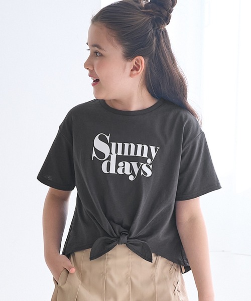 coca(coca)(コカ)の「【WEB限定セール】キッズ 裾リボン結びプリントロゴTシャツ(Tシャツ/カットソー・キッズ・ホワイト/チャコール/アイボリー/ラベンダー/C/D/A/B・140/130/120/110/150)」の4枚目の写真