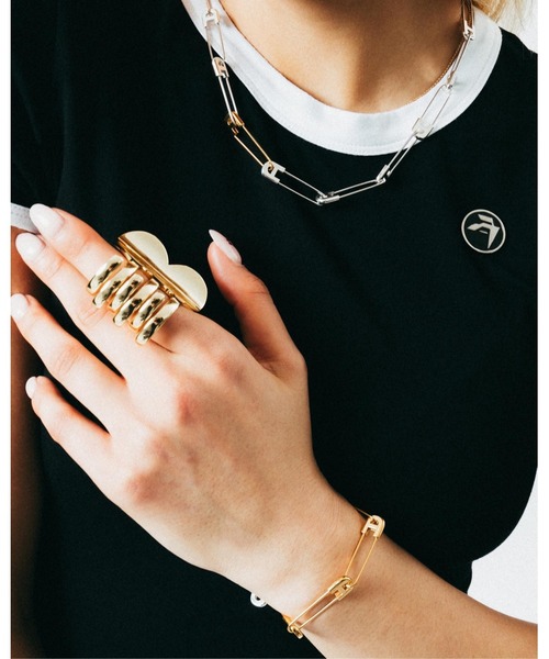 AMBUSH(アンブッシュ)の「SMALL SAFETY PIN BRACELET(ブレスレット・レディース・シルバー/ゴールド・2)」の7枚目の写真
