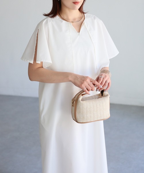 Riberry(リベリー)の「ブロードケープワンピース(ワンピース・レディース・ネイビー/オフホワイト/ブラック・MEDIUM)」の22枚目の写真