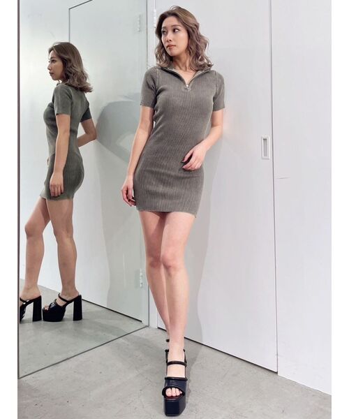 GYDA(ジェイダ)の「ブリーチハーフZIP タイトリブニットワンピース(ワンピース・レディース・ブラック/ベージュ/ネイビー・FREE)」の13枚目の写真