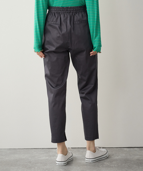 LE SOUK HOLIDAY（ルスークホリデー）の「タックテーパードパンツ2024SS（スラックス・レディース・ピンク/ベージュ/ネイビー/チャコールグレー/ブラック/カーキ・S/M/L）」の10枚目の写真