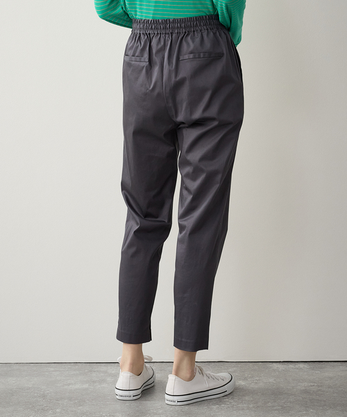 LE SOUK HOLIDAY（ルスークホリデー）の「タックテーパードパンツ2024SS（スラックス・レディース・ピンク/ベージュ/ネイビー/チャコールグレー/ブラック/カーキ・S/M/L）」の11枚目の写真