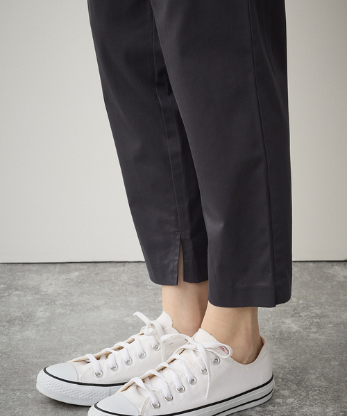 LE SOUK HOLIDAY（ルスークホリデー）の「タックテーパードパンツ2024SS（スラックス・レディース・ピンク/ベージュ/ネイビー/チャコールグレー/ブラック/カーキ・S/M/L）」の14枚目の写真