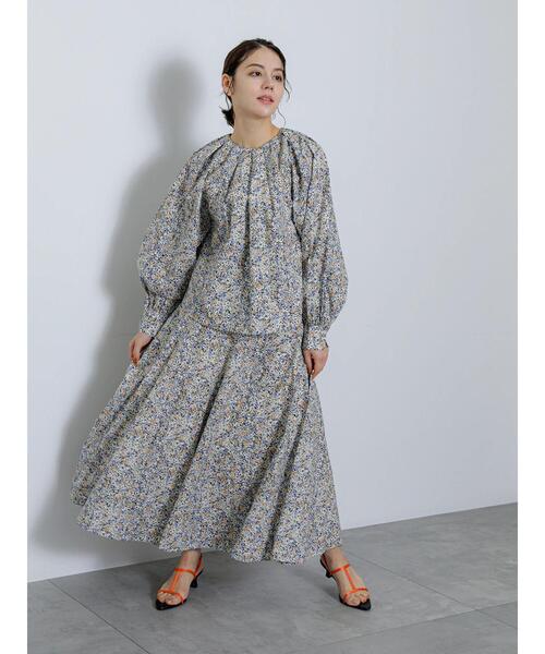 Te chichi（テチチ）の「【Atelier Bloom】フラワープリントブラウス（セットアップ可)（シャツ/ブラウス・レディース・ブラック・F）」の5枚目の写真