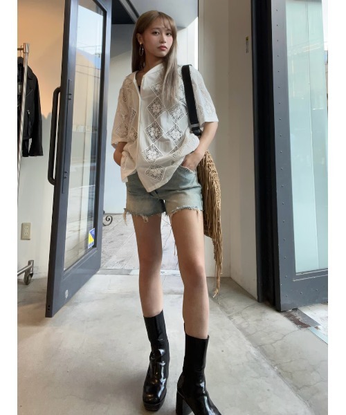 ALLSAINTS(オールセインツ)の「VISTA BRODERIE FLORAL RELAXED FIT SHIRT | VISTA BRODERIE フローラル リラックス フィット シャツ(シャツ/ブラウス・メンズ・ホワイト系その他・XS/S/M/L)」の5枚目の写真