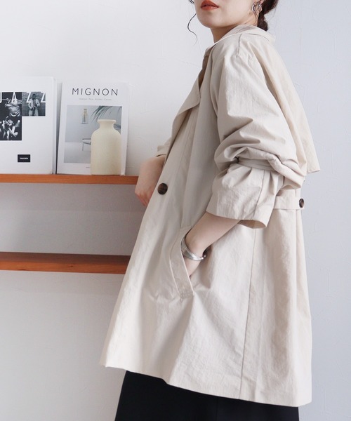 reca（レカ）の「ショート丈トレンチコート（トレンチコート・レディース・アイボリー/グレイッシュベージュ/カーキ・M）」の5枚目の写真