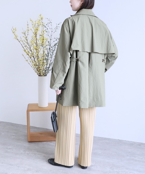 reca（レカ）の「ショート丈トレンチコート（トレンチコート・レディース・アイボリー/グレイッシュベージュ/カーキ・M）」の13枚目の写真