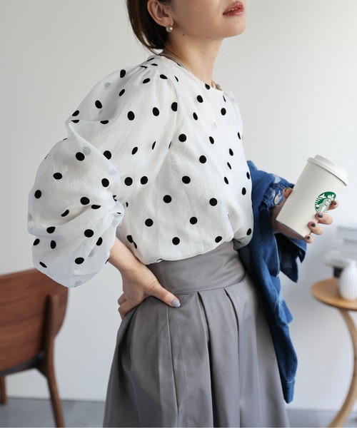 ap retro（アプレトロ）の「オーガンジーフロッキードットブラウス（シャツ/ブラウス・レディース・ベージュ/ブラック/アイボリー/ブラック系その他/ホワイト系その他・FREE）」の11枚目の写真