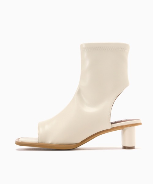 piu comoda（ピュコモダ）の「(piu comoda)ストレッチフェイクレザーオープントゥブーツ（ブーツ・レディース・ブラック/ベージュ・38/36/37）」の4枚目の写真