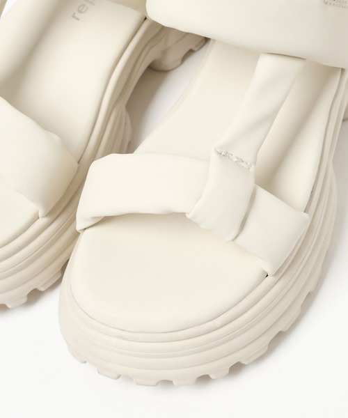 repipi armario（レピピ アルマリオ）の「パフィーベルトサンダル（サンダル・キッズ・ブルー/ブラック/アイボリー・SMALL/LARGE/MEDIUM）」の13枚目の写真