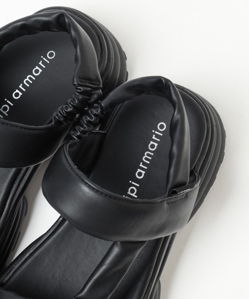 repipi armario（レピピ アルマリオ）の「パフィーベルトサンダル（サンダル・キッズ・ブルー/ブラック/アイボリー・SMALL/LARGE/MEDIUM）」の8枚目の写真