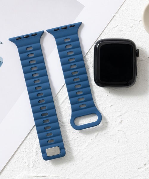 emonique(エモニーク)の「シリコン製 Apple Watch バンド スマートウォッチバンド【38/40/41/42/44/45/49mm対応】(デジタル腕時計・メンズ・グリーン/スカイブルー/ブラウン/ワインレッド/グレー/オレンジ/レッド/ブラック/ダークインディゴブルー/オフホワイト/ネイビー/ダークネイビー/ホワイト/チョコ/テラコッタ・42/38)」の17枚目の写真