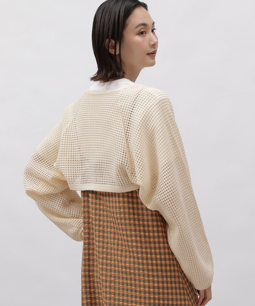 LAKOLE(ラコレ)の「ラメメッシュニットボレロ / 115412(カーディガン/ボレロ・レディース・コーラル/アイボリー/ブラック・SMALL/MEDIUM)」の8枚目の写真