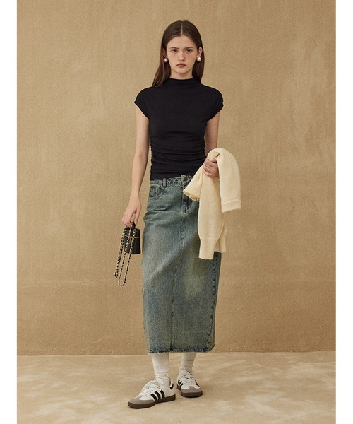 Fano Studios（ファノ ストゥディオズ）の「モックネック　フレンチスリーブトップス FC24S053【Fano Studios】（Tシャツ/カットソー・レディース・ブラック・S/M/L）」の2枚目の写真