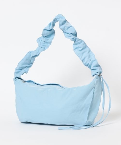 mysty woman(ミスティウーマン)の「シャーリングショルダーBAG 119617【500mlペットボトル収納可能!】(ショルダーバッグ・レディース・モカ/ライトブルー/ブラック/アイボリー・FREE)」の14枚目の写真