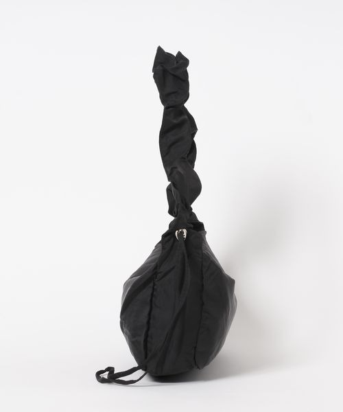 mysty woman(ミスティウーマン)の「シャーリングショルダーBAG 119617【500mlペットボトル収納可能!】(ショルダーバッグ・レディース・モカ/ライトブルー/ブラック/アイボリー・FREE)」の15枚目の写真