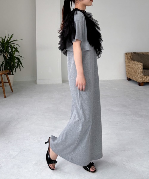 EPIMI E'PIMMY(エピミエピミー)の「【マルチウェイ】テレコキャミワンピ/半袖トップスSET(ワンピース・レディース・チャコールグレー/ホワイト×ブラック/ブラック・MEDIUM)」の3枚目の写真