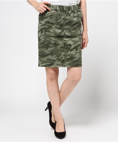 SEVENDAYS=SUNDAY(セブンデイズサンデイ)の「迷彩プリント リバーシブルタイトスカート(スカート・レディース・カーキ/ベージュ・MEDIUM/LARGE)」の1枚目の写真
