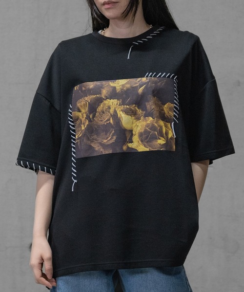 JOHN'S CLOSET（ジョンズクローゼット）の「【i】ダンボールニット フェイクレイヤード/ハンドステッチ BIG TEE（Tシャツ/カットソー・メンズ・チャコールグレー/ベージュ/サックスブルー系1/サックスブルー系2/ブラック系2/ブラック系3/ホワイト系3/ブラック系1/ホワイト系1/ホワイト系2・MEDIUM/LARGE/X-LARGE）」の4枚目の写真