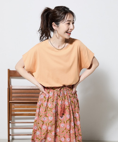 Petit Honfleur(プチオンフルール)の「【接触冷感・UVカット・汗じみ防止】フレンチスリーブプルオーバー(Tシャツ/カットソー・レディース・ブラック/アイボリー/オレンジ・L/M)」の1枚目の写真