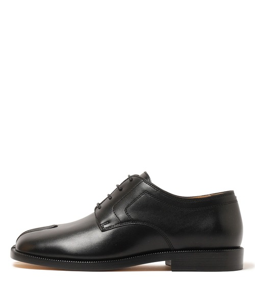 Maison Margiela（メゾンマルジェラ）の「Maison Margiela(メゾンマルジェラ) Tabi LACE-UPS（ローファー・レディース・ブラック・38）」の2枚目の写真