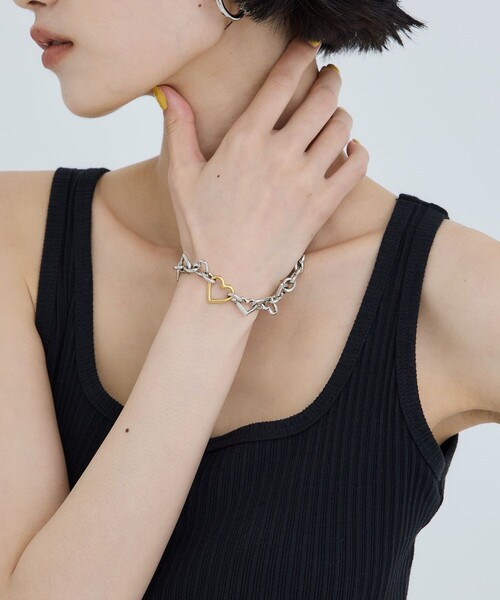 BASICKS(ベイシックス)の「【BASICKS/ベーシックス】Heart Shaped Bracelet(ブレスレット・レディース・シルバー・S)」の1枚目の写真