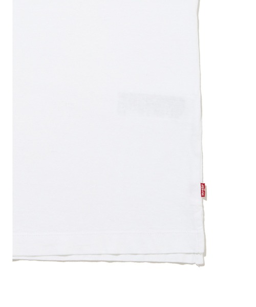 Levi's(リーバイス)の「Levi's/リーバイス BOXY ノースリーブ ホワイト SLUB(タンクトップ・レディース・ホワイト・XS/S/M)」の6枚目の写真