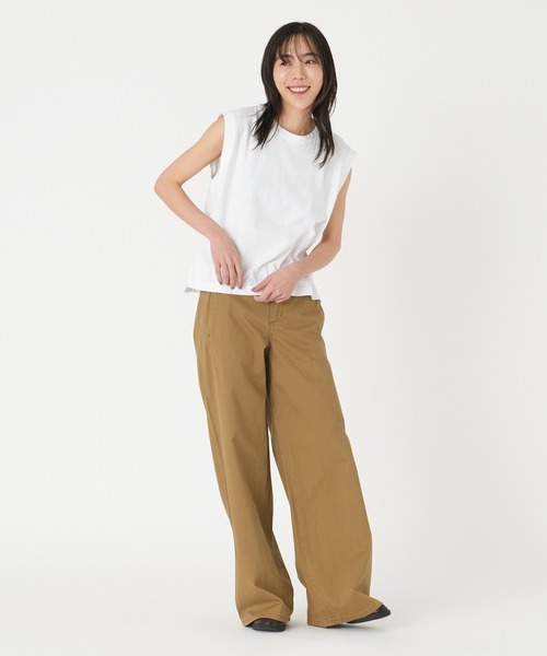 Levi's(リーバイス)の「Levi's/リーバイス BOXY ノースリーブ ホワイト SLUB(タンクトップ・レディース・ホワイト・XS/S/M)」の13枚目の写真