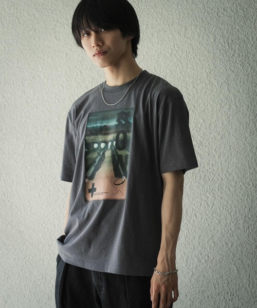 SENSE OF PLACE by URBAN RESEARCH(センスオブプレイスバイアーバンリサーチ)の「フォトグラフィックTシャツ B(Tシャツ/カットソー・メンズ・アイボリー/グリーン/チャコールグレー・MEDIUM/LARGE)」の10枚目の写真