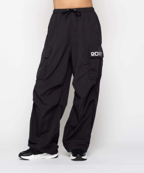 ROXY(ロキシー)の「BIG DEAL CARGO PANTS/ロキシーウエストゴムナイロンカーゴパンツ(カーゴパンツ・レディース・ブルー/ブラック/カーキ・LARGE/MEDIUM/SMALL)」の10枚目の写真