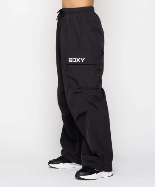 ROXY(ロキシー)の「BIG DEAL CARGO PANTS/ロキシーウエストゴムナイロンカーゴパンツ(カーゴパンツ・レディース・ブルー/ブラック/カーキ・LARGE/MEDIUM/SMALL)」の19枚目の写真